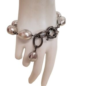 JOHN WIND RETIRED SILVER FAUX PEARL & GUNMETAL CHAIN BRACELET